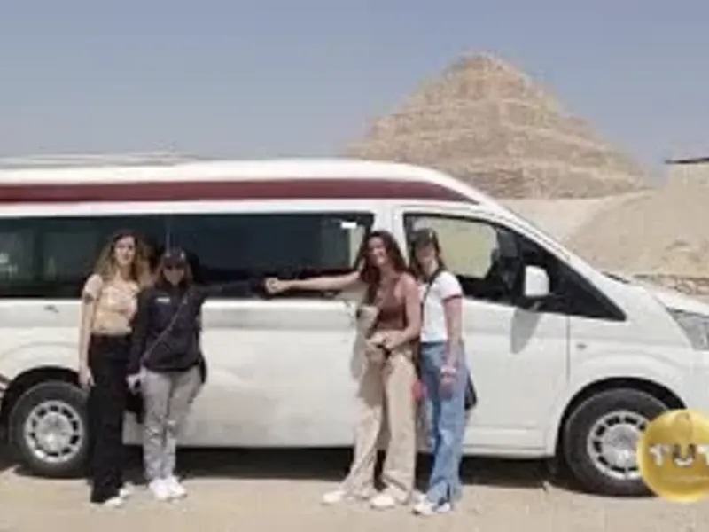 Alexandria Airport (HBE) to Alexandria City Center Private Transfer
